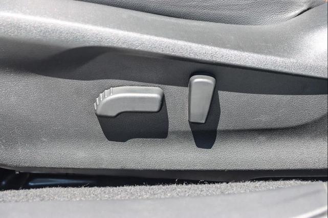 Photo of 2023 Crystal White Pearl Subaru Crosstrek