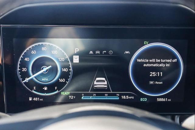 Photo of 2024 Amazon Gray Hyundai ELANTRA HEV