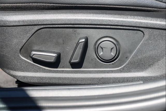 Photo of 2024 Amazon Gray Hyundai ELANTRA HEV