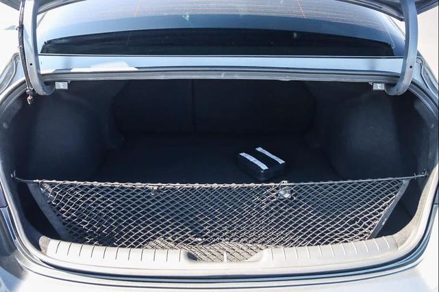 Photo of 2024 Amazon Gray Hyundai ELANTRA HEV