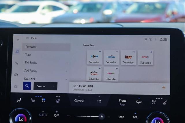 Photo of 2023 Eminent White Pearl Lexus RX 350