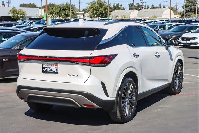 Photo of 2023 Eminent White Pearl Lexus RX 350