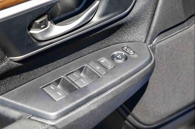 Photo of 2022 Aegean Blue Metallic Honda CR-V