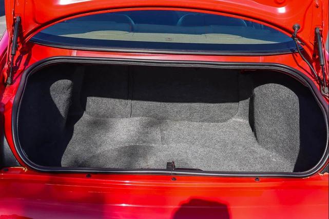 Photo of 2000 Torch Red Chevrolet Monte Carlo