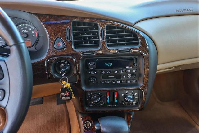 Photo of 2000 Torch Red Chevrolet Monte Carlo