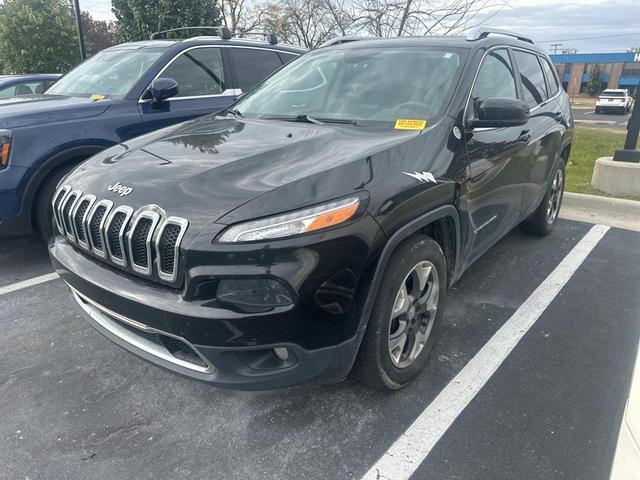 Photo of 2016 Brilliant Black Crystal Pearlcoat Jeep Cherokee