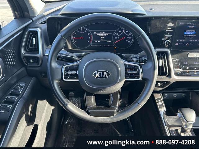 Photo of 2021 Crystal Beige Kia Sorento