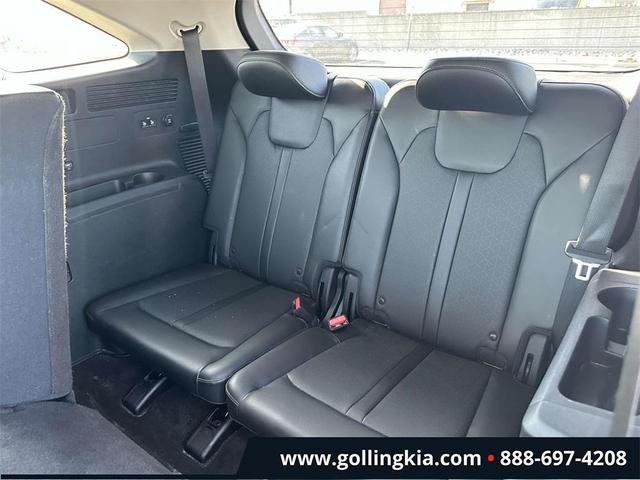 Photo of 2021 Crystal Beige Kia Sorento