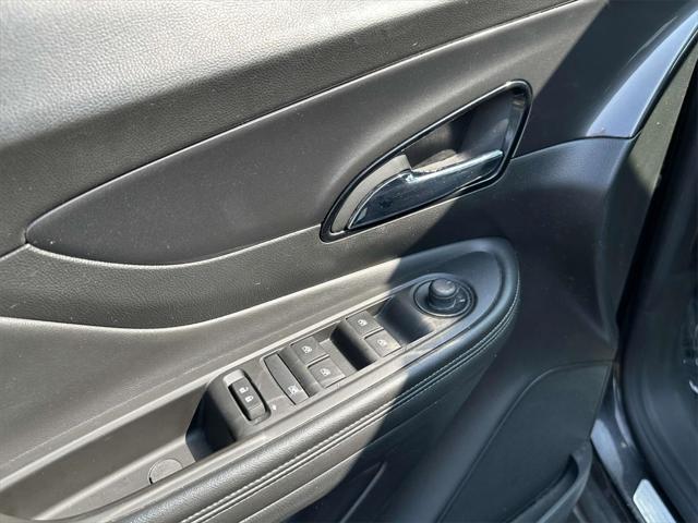 Photo of 2017 Ebony Twilight Metallic Buick Encore