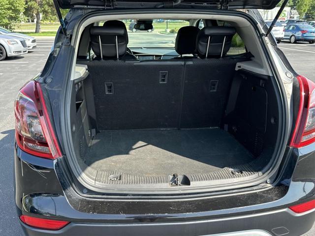 Photo of 2017 Ebony Twilight Metallic Buick Encore