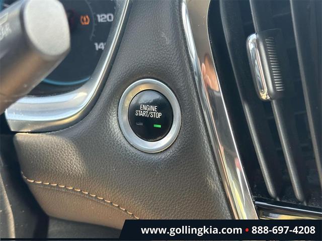 Photo of 2018 Summit White Chevrolet Traverse