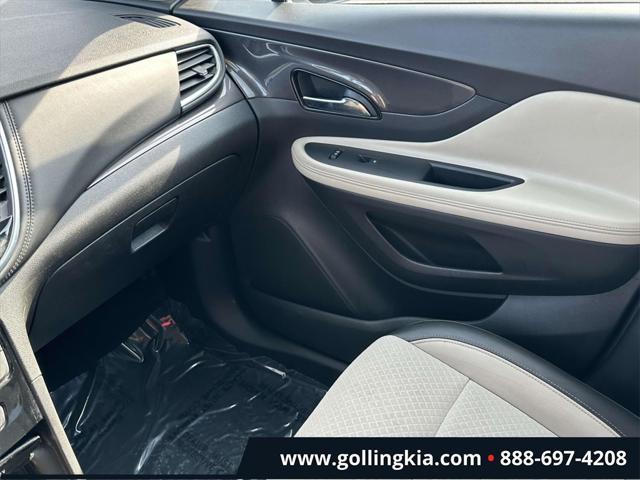 Photo of 2018 Summit White Buick Encore