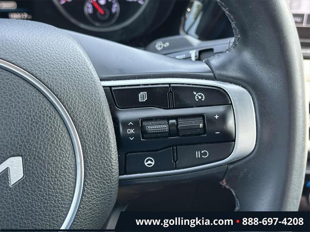 Photo of 2022 Sapphire Blue Kia K5