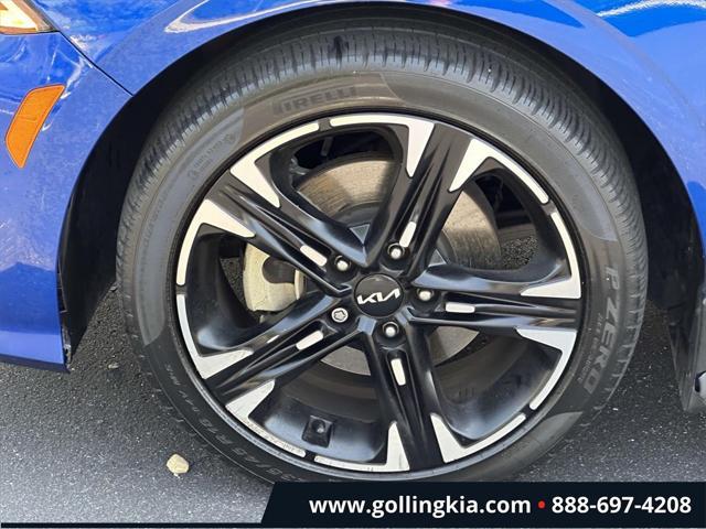 Photo of 2022 Sapphire Blue Kia K5