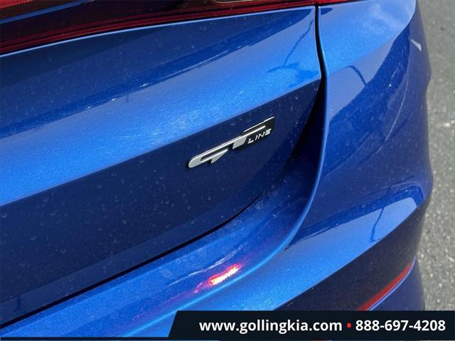 Photo of 2022 Sapphire Blue Kia K5