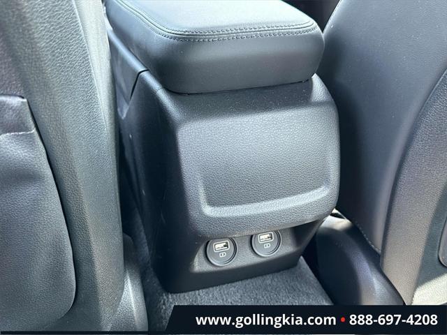 Photo of 2022 Sapphire Blue Kia K5