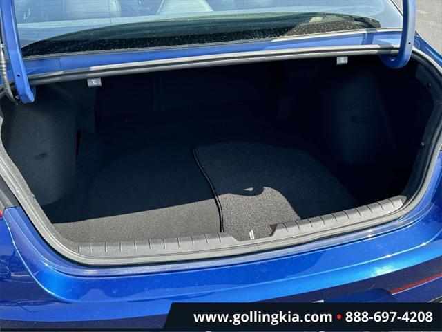 Photo of 2022 Sapphire Blue Kia K5