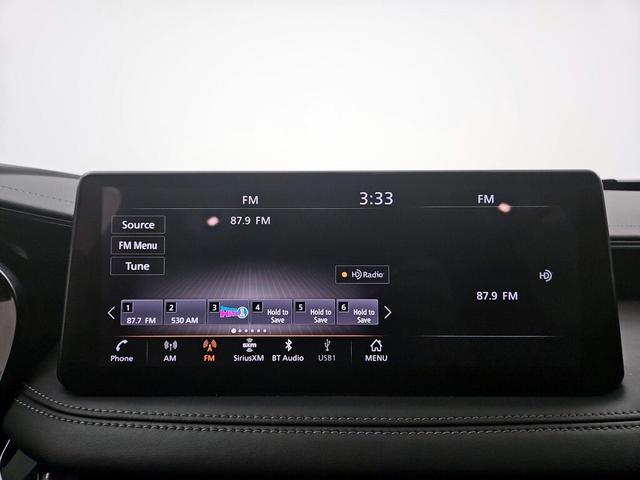 Photo of 2024 White INFINITI QX60