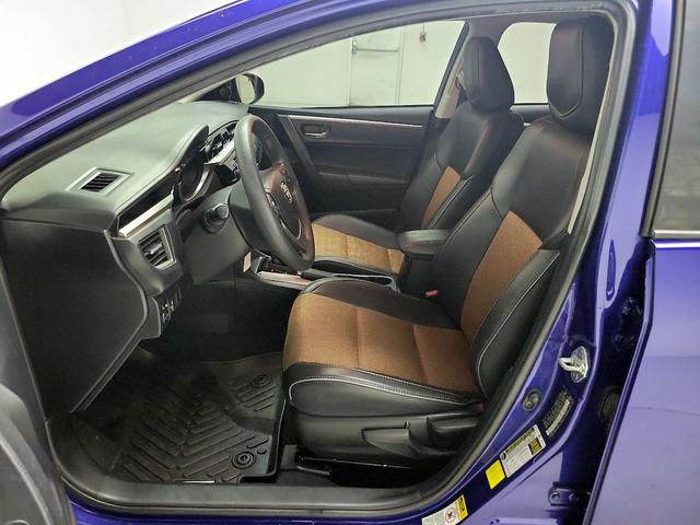 Photo of 2016 Blue Toyota Corolla