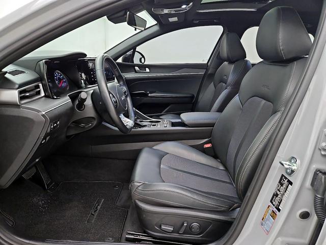 Photo of 2024 Gray Kia K5