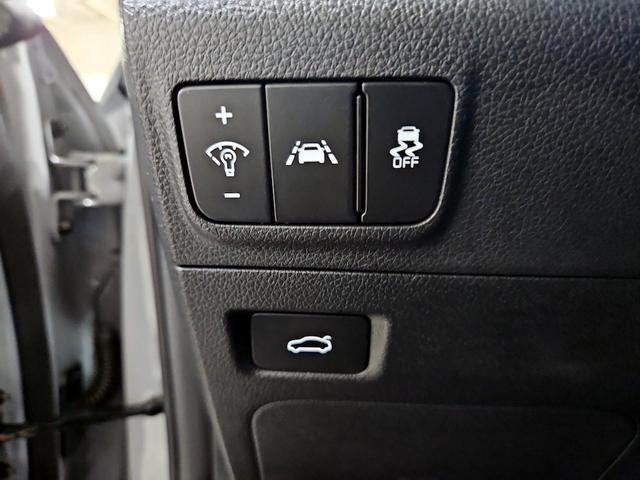 Photo of 2024 Gray Kia K5