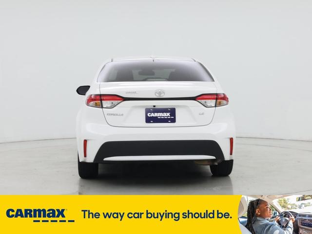 Photo of 2022 White Toyota Corolla