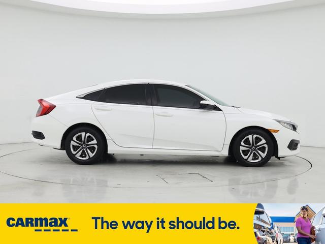 Photo of 2017 White Honda Civic
