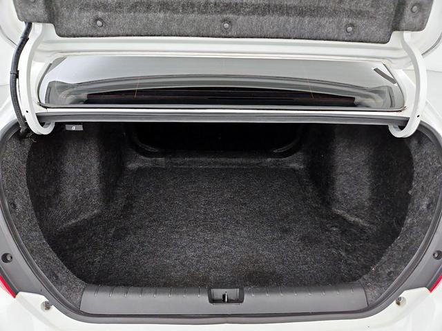 Photo of 2017 White Honda Civic