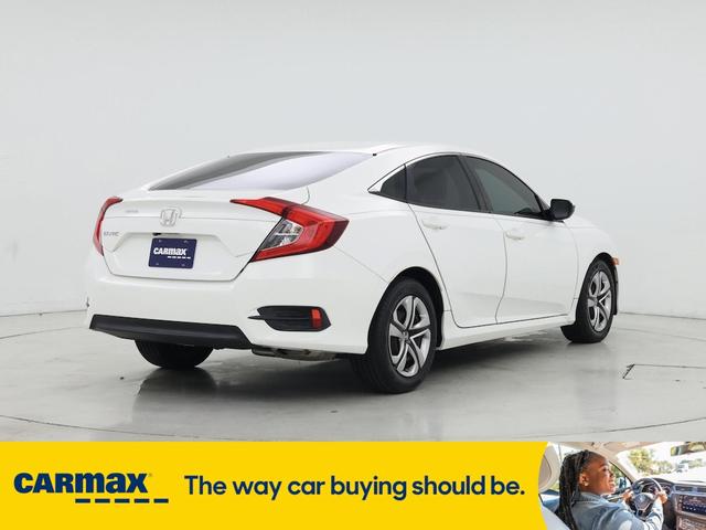 Photo of 2017 White Honda Civic