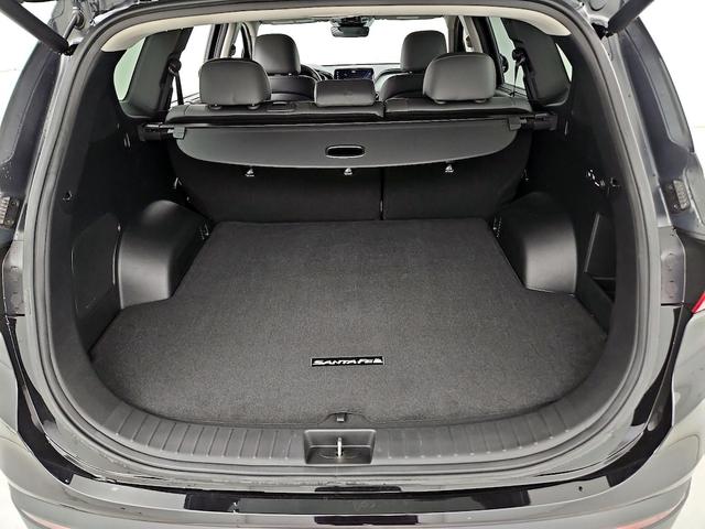 Photo of 2023 Black Hyundai SANTA FE