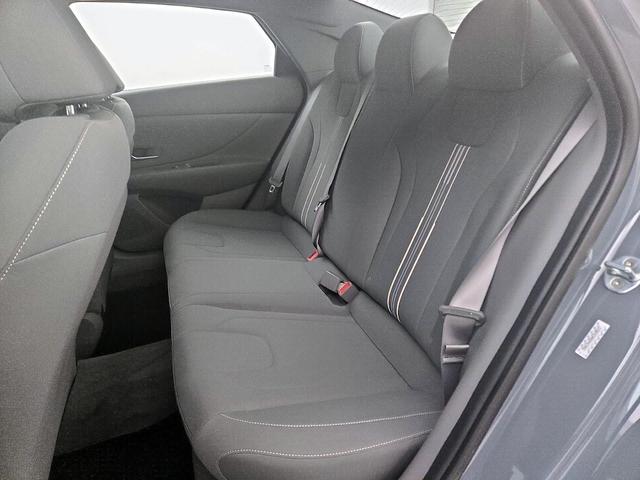 Photo of 2022 Gray Hyundai ELANTRA