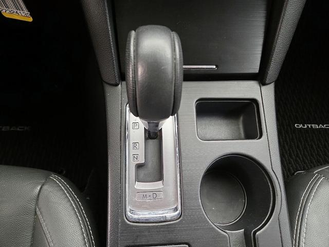 Photo of 2015 Gray Subaru Outback