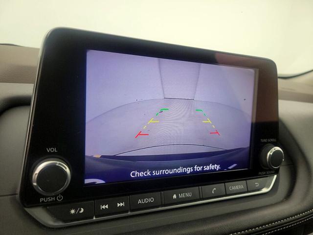 Photo of 2023 Gray Nissan Rogue