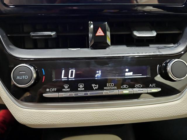 Photo of 2025 Black Toyota Corolla