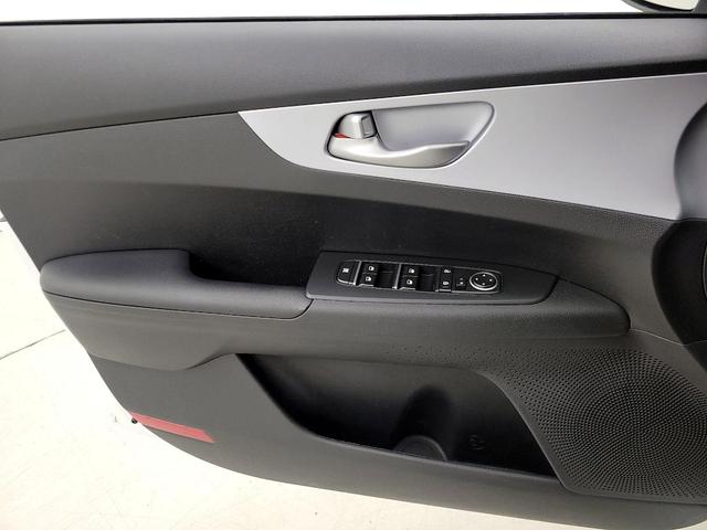 Photo of 2024 White Kia Forte