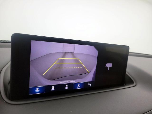 Photo of 2023 White Acura MDX