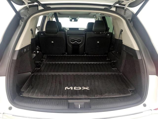 Photo of 2023 White Acura MDX