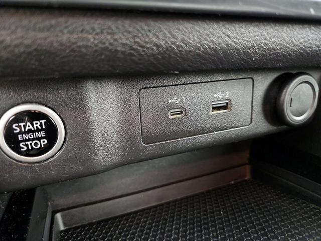 Photo of 2023 White Nissan Rogue