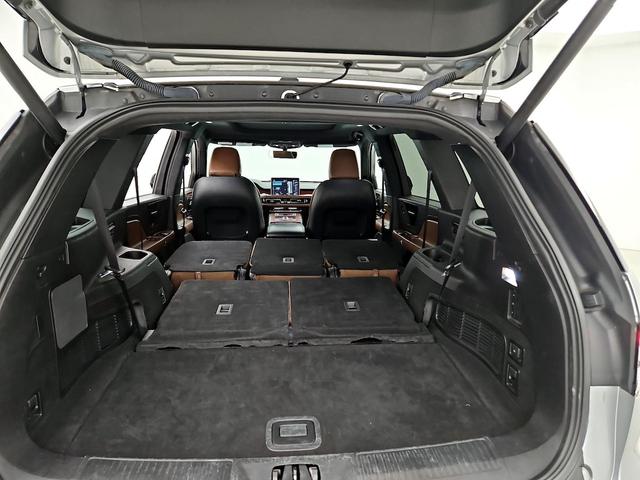 Photo of 2021 Silver Lincoln Aviator