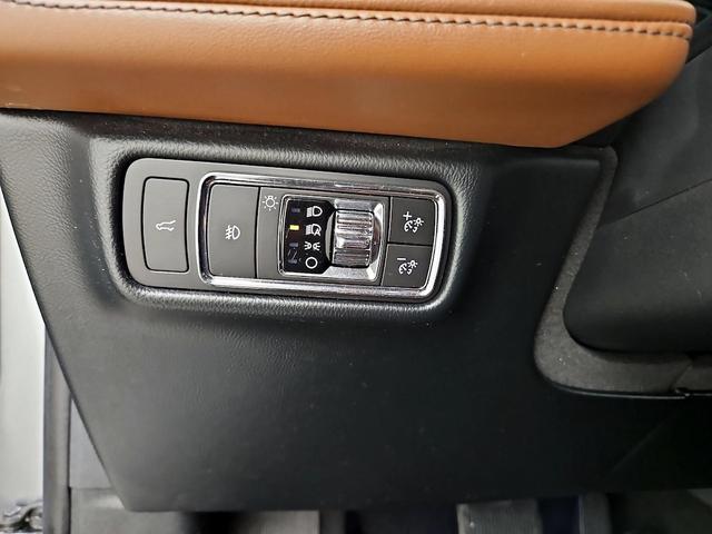 Photo of 2021 Silver Lincoln Aviator