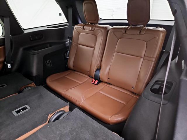 Photo of 2021 Silver Lincoln Aviator
