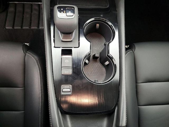 Photo of 2023 Gray Nissan Rogue
