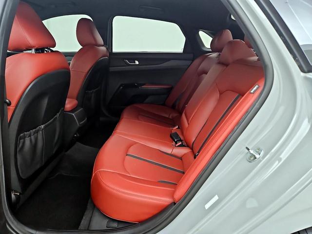 Photo of 2023 Gray Kia K5