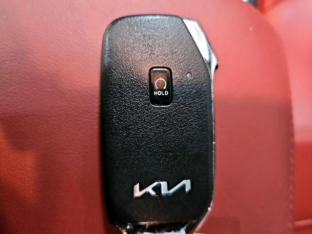 Photo of 2023 Gray Kia K5