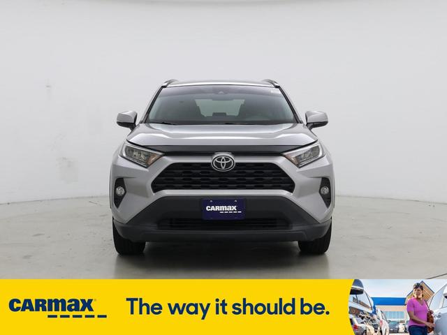 Photo of 2021 Silver Toyota RAV4