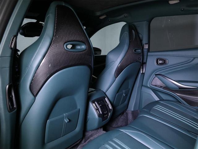 Photo of 2025 Malachite Green Aston Martin DBX