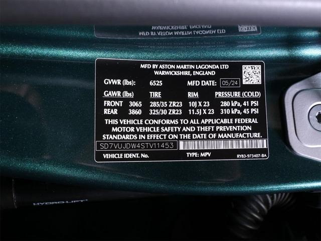 Photo of 2025 Malachite Green Aston Martin DBX