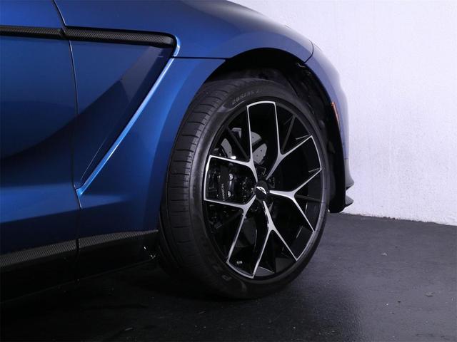Photo of 2025 Plasma Blue Aston Martin DBX