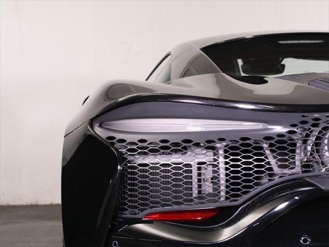 Photo of 2025 Onyx Black McLaren Artura