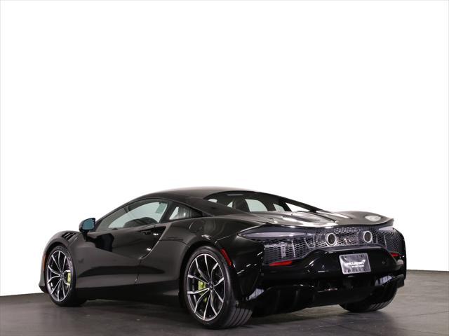 Photo of 2025 Onyx Black McLaren Artura